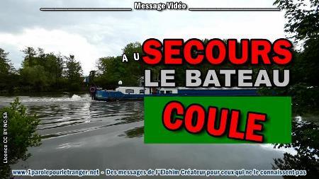 2022 1210 au secours le bateau coule minia 2 450x253